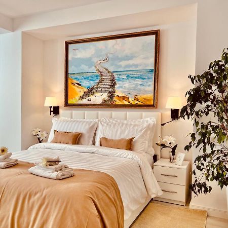 Leo'S Apartments Tirana Garden View Agim Kadrimi Zewnętrze zdjęcie